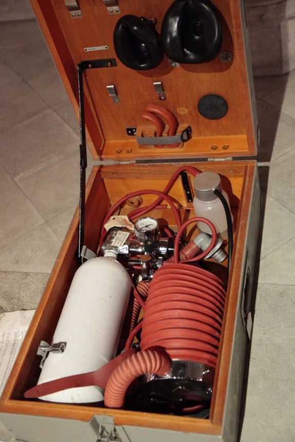 Ventilateurs artificiels portatifs Pulmotor PT1 et Pulmotor